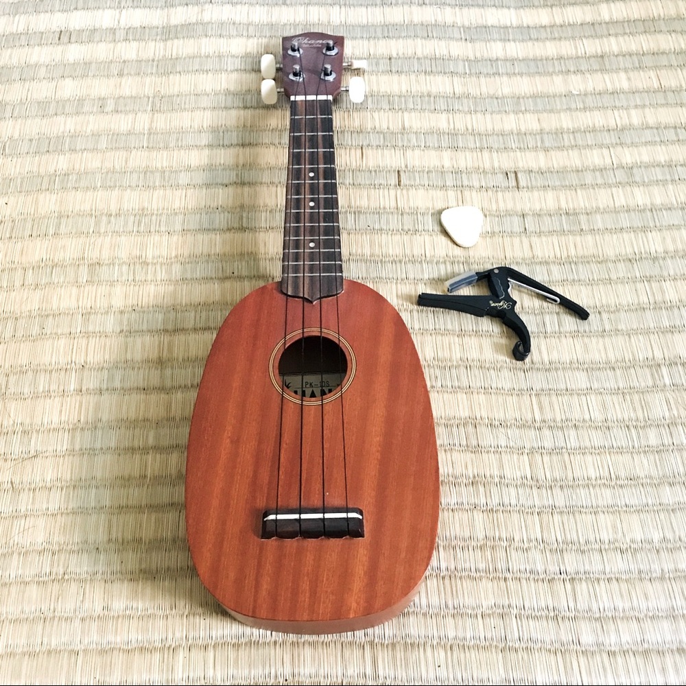 OHANA PK-10S Mahagony Pineapple Ukulele Bundle